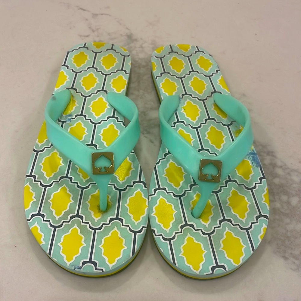 Women’s size 6, Kate Spade flip-flops
